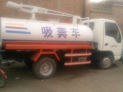二手吸粪车选购指南 福田品牌与吨位选择解析